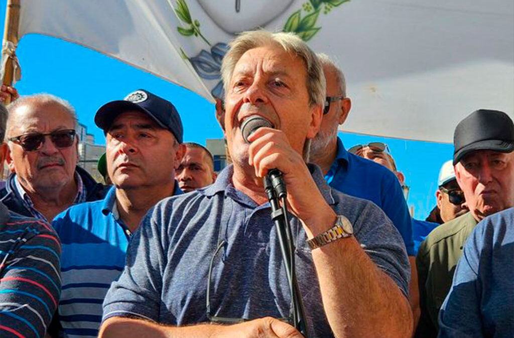 Furlán cruzó a Rocca en una nueva marcha de la UOM: «Vamos a defender nuestra dignidad cueste lo que cueste»