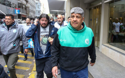 Día D para el mes más caliente la gestión Milei en materia sindical: Si no se pagan los aumentos pararán los camiones y los colectivos y podría generar efecto dominó