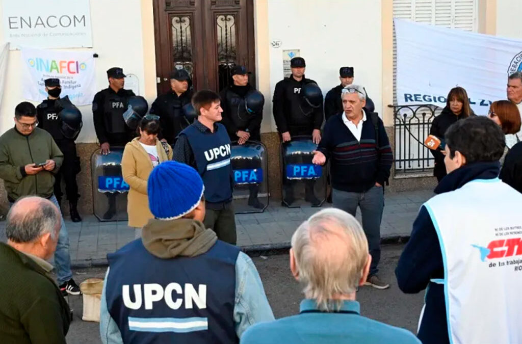 Cierre del Enacom: en Viedma hubo una asamblea para visibilizar la situación de los trabajadores