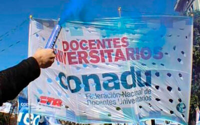 Los docentes universitarios ratificaron el paro y convocaron a una gran marcha federal