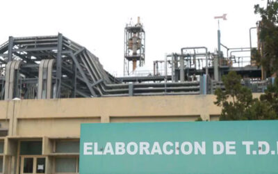 Confirman suspensiones de personal en Petroquímica Río Tercero