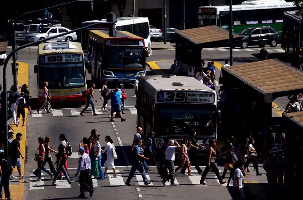 Las empresas de colectivos ratificaron que no pagarán lo que pide la UTA: “Hablan de números equivocados”
