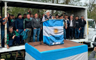 Congreso de Camioneros advirtió al Gobierno: «Nos pagan el 45% o vamos a un paro»