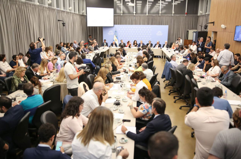Derecho a la desconexión, comités mixtos de seguridad e higiene, trabajo en plataformas y licencias: los 4 proyectos de Reforma Laboral de los diputados de extracción sindical