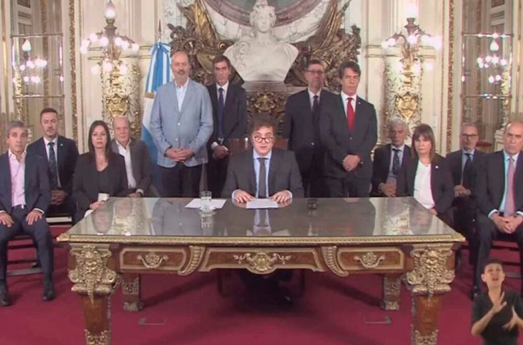 Reforma laboral: a las grandes empresas no les alcanza el proyecto «de la UCR» y piden limitar el derecho a la protesta