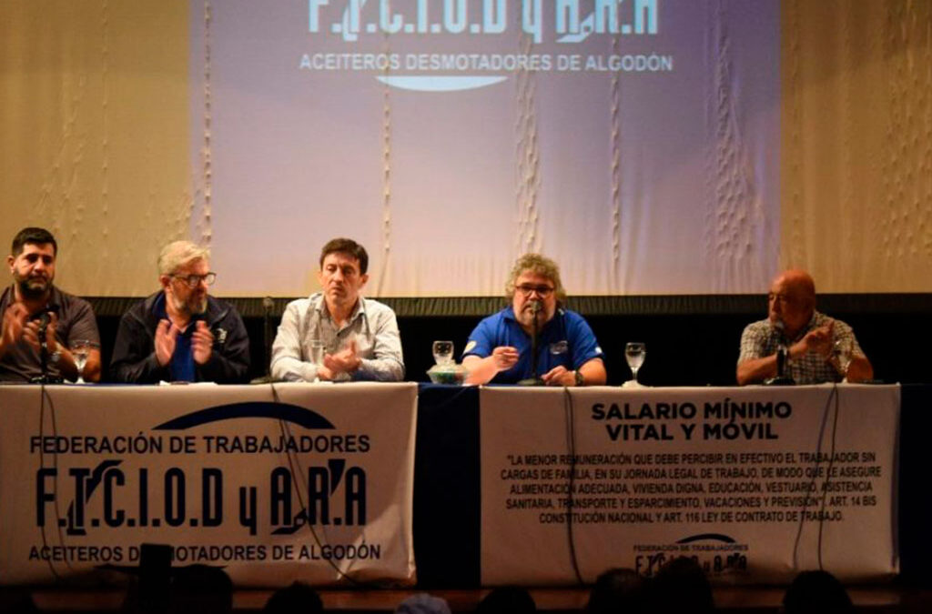 Aceiteros llaman a hacer paro por tiempo indeterminado si el gobierno insiste en pisar los salarios