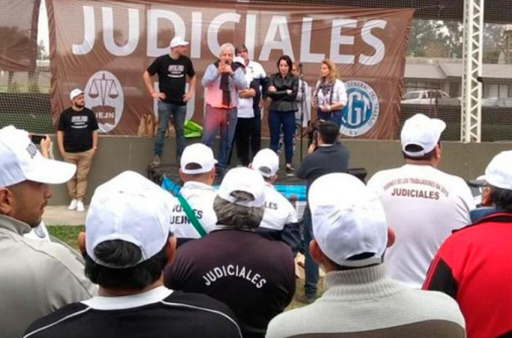 Judiciales consiguen un aumento del 10,5% y anuncian un nuevo banderazo nacional