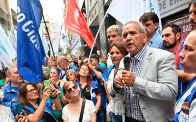 Para Palazzo, es “ilegal” no avalar paritarias pero cree que hay que modernizar la ley laboral