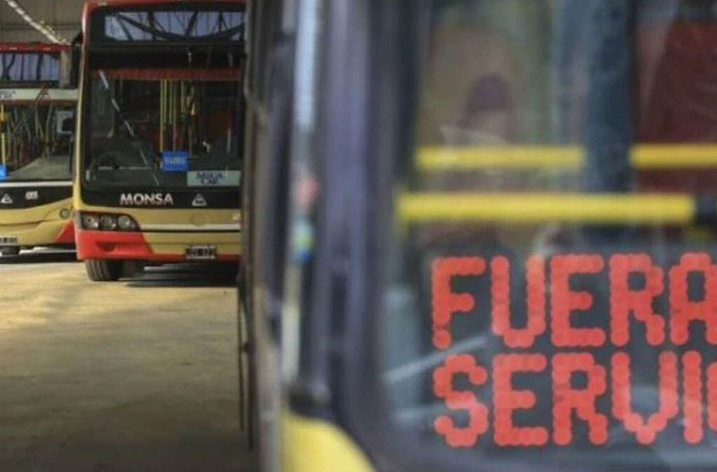 La UTA amenazó con un nuevo paro de colectivos en el AMBA: cuándo y qué líneas afecta