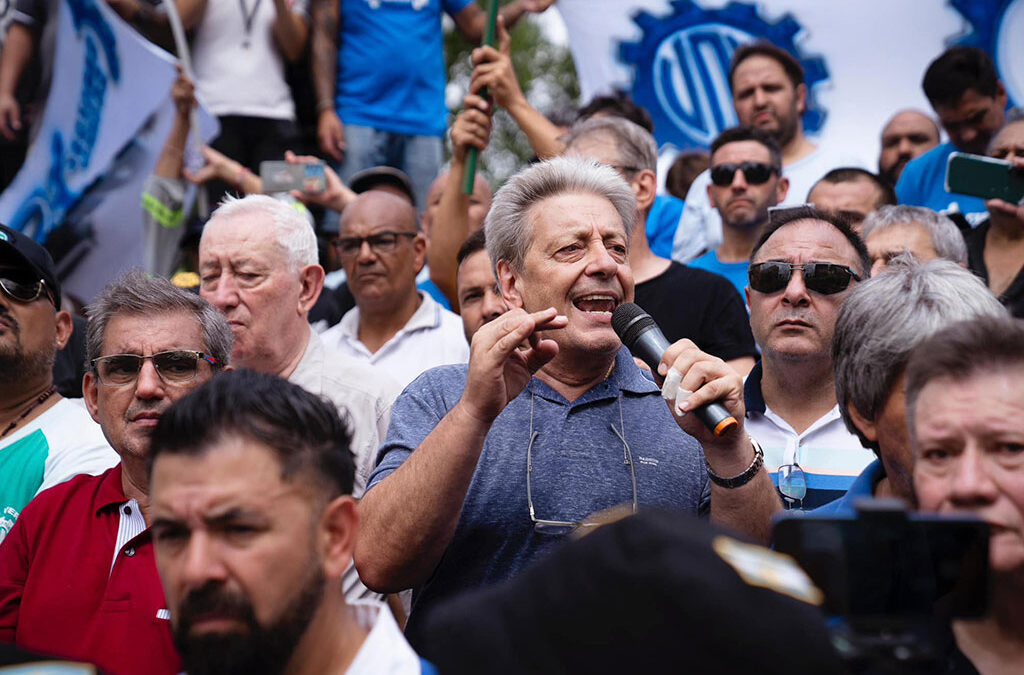 La paritaria siderúrgica continúa estancada y la UOM advierte que retomará el plan de lucha
