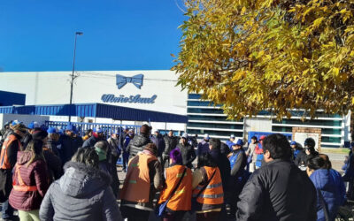 Trabajadores de la fruta paralizan la actividad por el conflicto salarial
