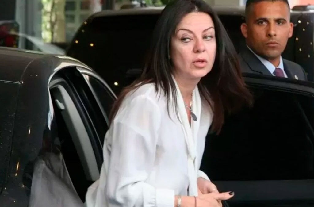 OIeada de salidas en el ministerio de Pettovello: qué pasó con su N° 2 y la suerte de una docena de funcionarios