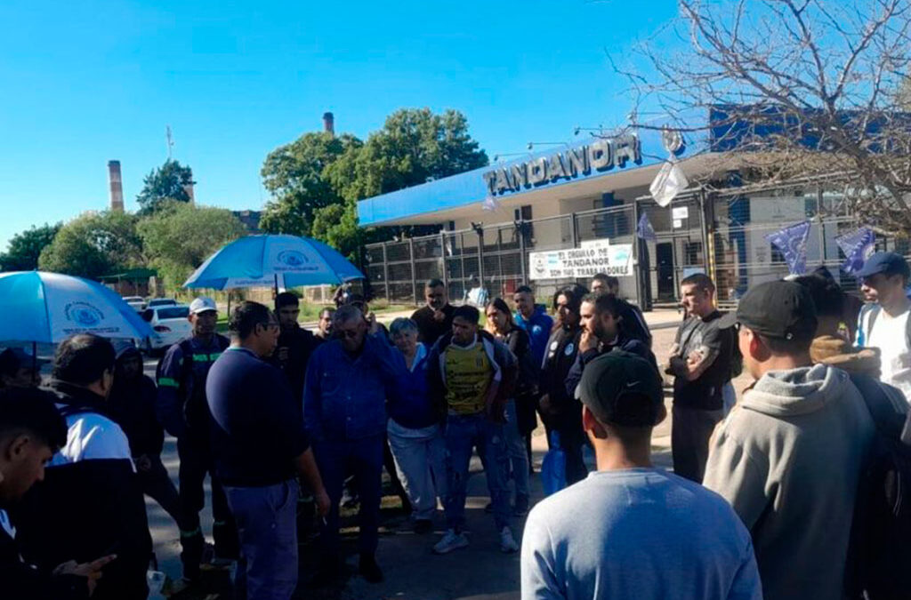 Despidos masivos en otra empresa pública: los empleados denuncian que la quieren vaciar para venderla barata