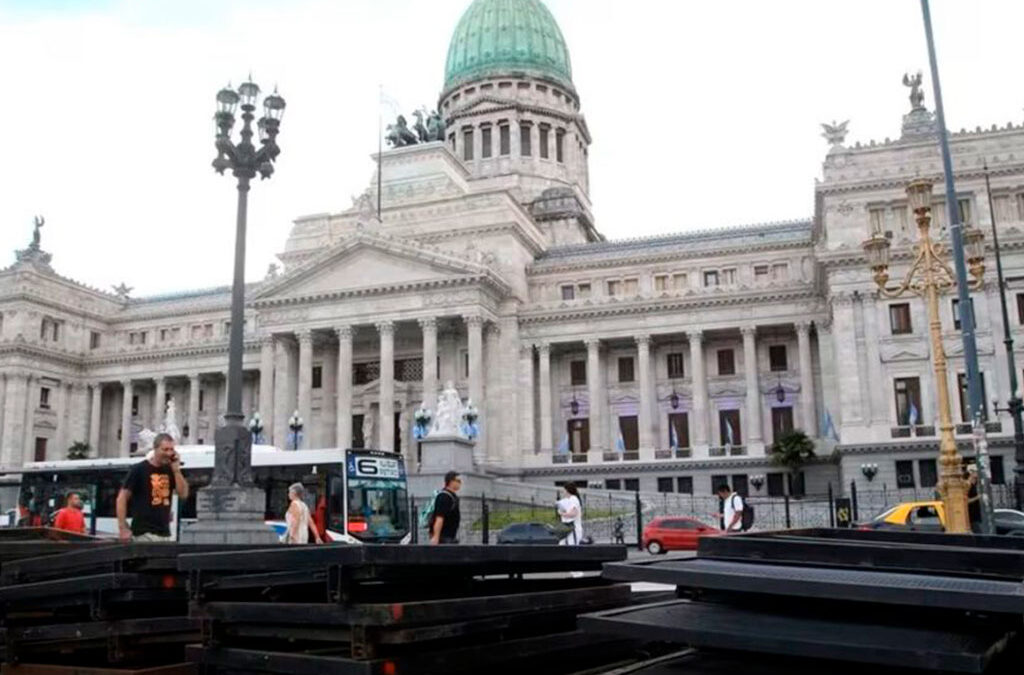 Ley ómnibus y reforma laboral: ATE y las CTA van al congreso a meterle presión al polémico debate