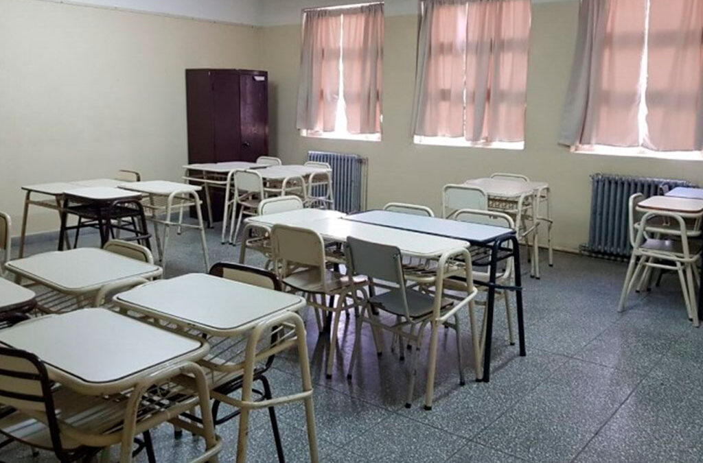 A.M.E.T. Santa Cruz convocó a paro de actividades en demandar de mejoras salariales
