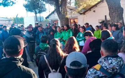 Despidos en Loncopué: se acordaron 90 reincorporaciones, pero siguen los reclamos