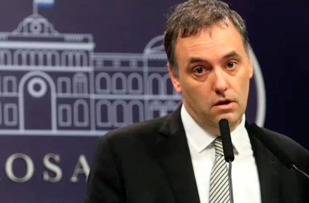 Manuel Adorni: «La CGT cree en una realidad que no existe»