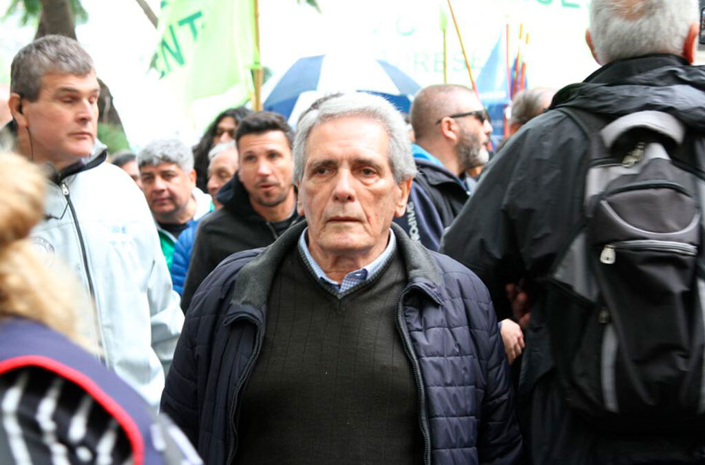 Carlos Acuña: «A aquellos Senadores que voten a favor de la Ley Bases el pueblo los va a juzgar porque esto es más hambre para el que se levanta a trabajar todos los días»