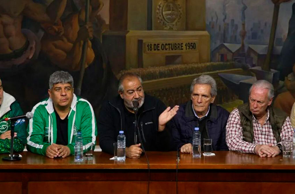 La CGT le pidió al Gobierno que tome nota porque «se está llevando a extremos a la ciudadanía» y señaló que si se aprueba la Ley Bases, unos 600.000 trabajadores «pasarían a un esquema legal de informalidad»
