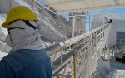 Aoma negoció un nuevo acuerdo paritaria para cal y piedra