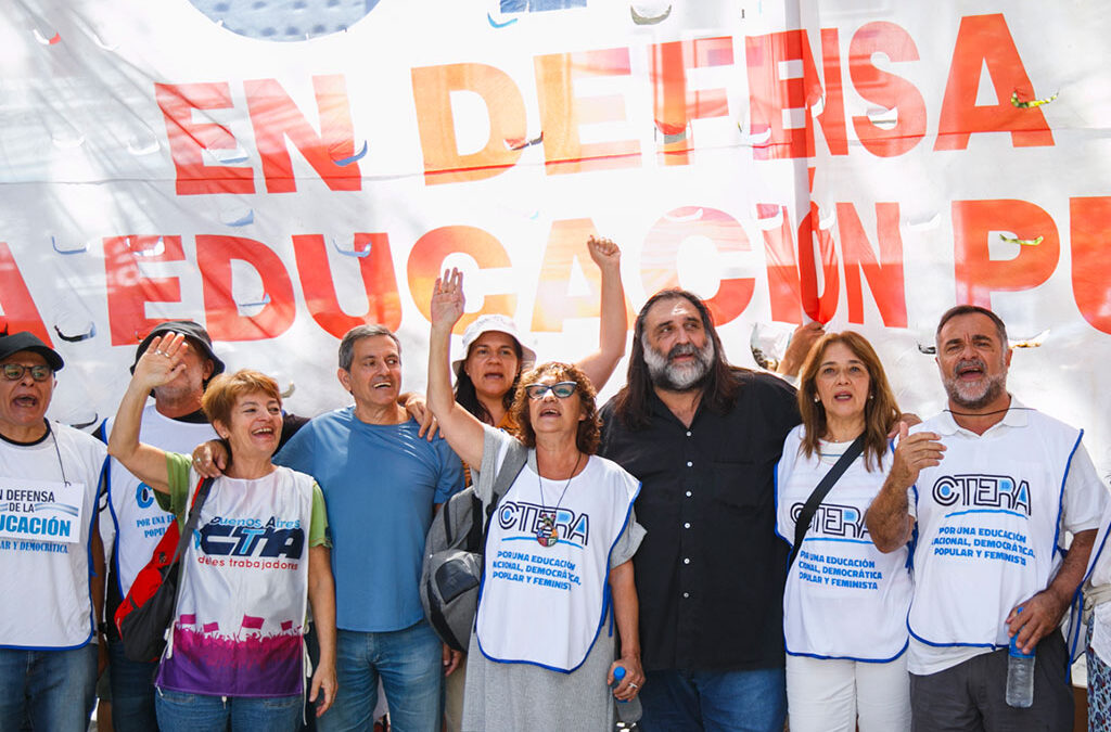 Sin clases en todo el país: Docentes anunciaron un paro nacional por 24 horas