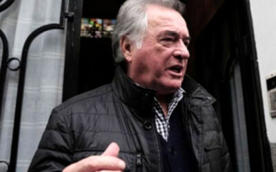 Barrionuevo vuelve a ser el gran enemigo del gobierno, que quiere quitarle poder en Gastronómicos y CGT