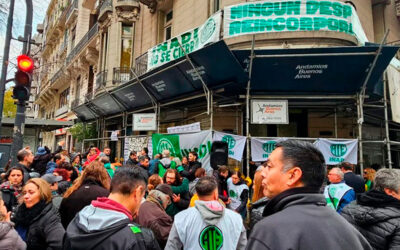 Despidieron vía mail a 120 empleados del INADI