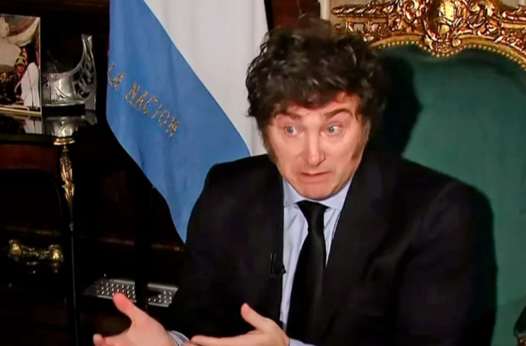 El Gobierno no afloja con la motosierra y ya prepara otra tanda de miles de despidos en el Estado y jubilaciones compulsivas
