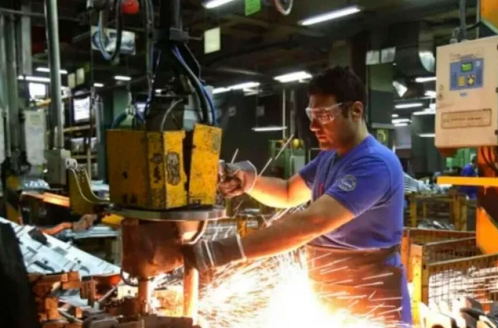 La reducción de la jornada laboral vuelve a la agenda legislativa con el análisis de dos proyectos