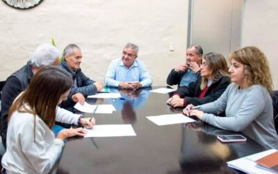 Las provincias cierran acuerdos con trabajadores estatales para hacer frente a la crisis