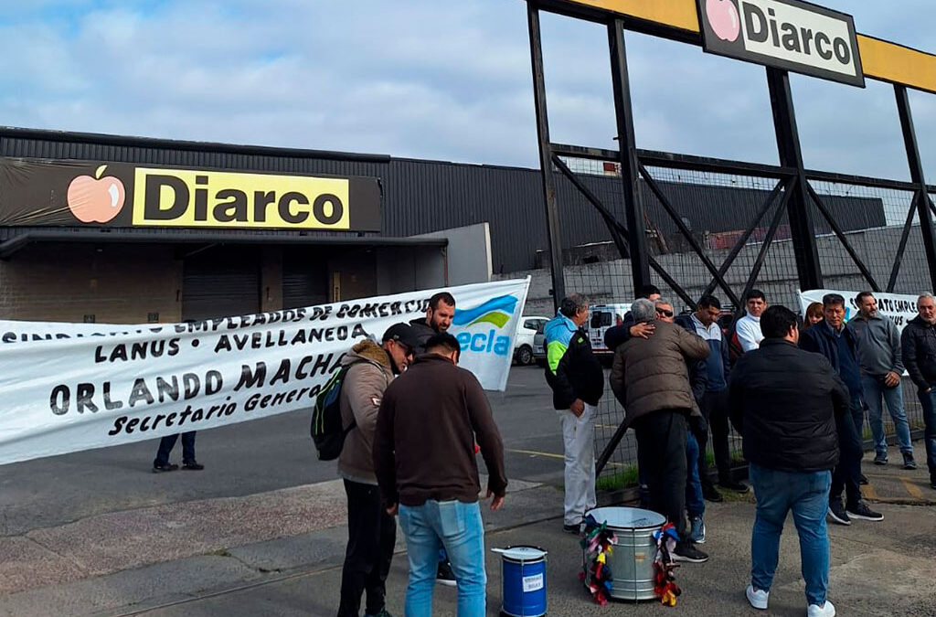 Alerta en supermercados: Cerró el Diarco de Lanús y despidió a todos sus trabajadores