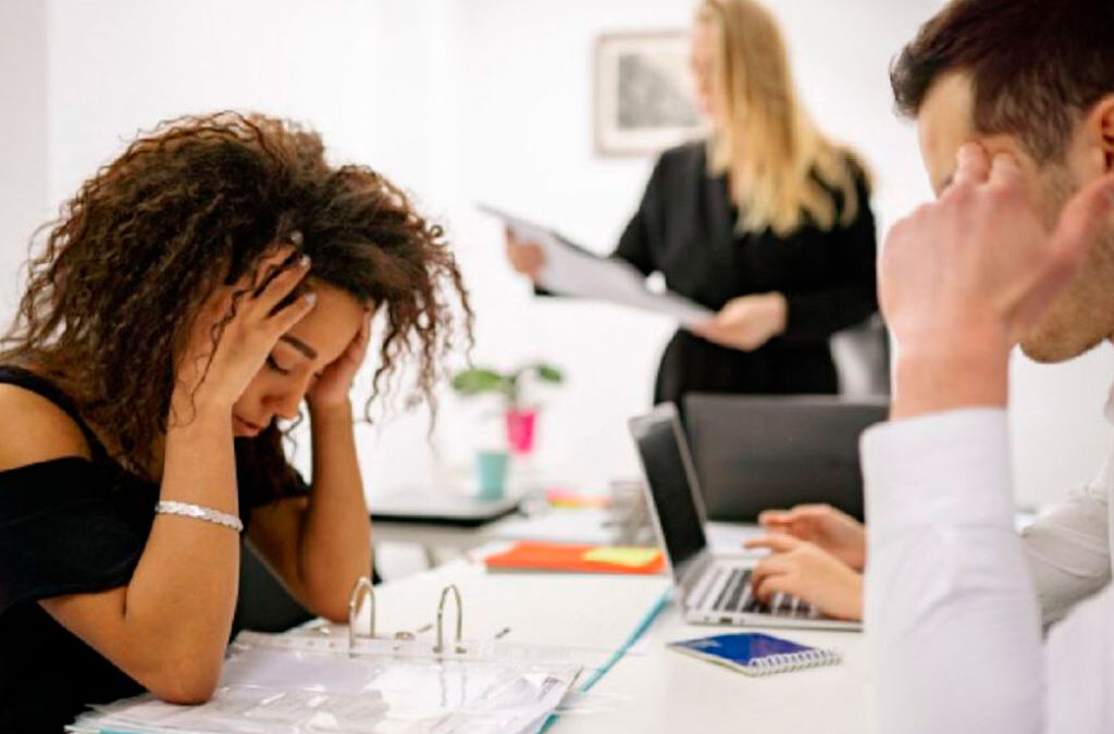 La brecha entre mujeres y hombres se amplía en los Sub-30