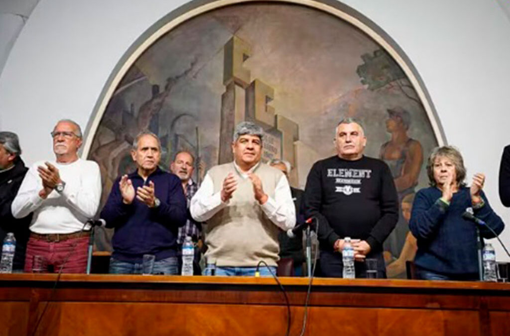 Con sugestivas presencias, Pablo Moyano hizo un acto político en la CGT para promover la movilización contra la Ley Bases