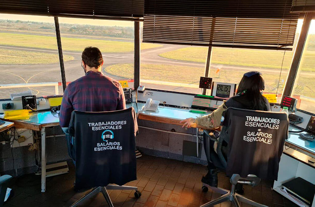 Alerta en aeropuertos: controladores y técnicos programaron 18 días de protesta por “falta de diálogo” en la paritaria