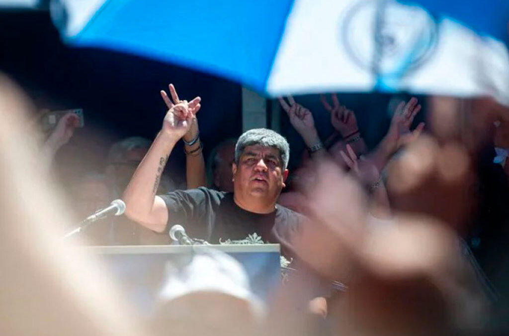 Pablo Moyano cruzó a Luis Caputo por el préstamo con el FMI: «Debería estar desfilando por Tribunales rindiendo cuentas»