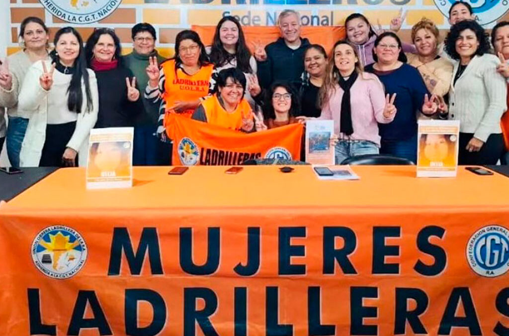UOLRA: “La mujer ladrillera fortalece la organización interna de nuestro sindicato”