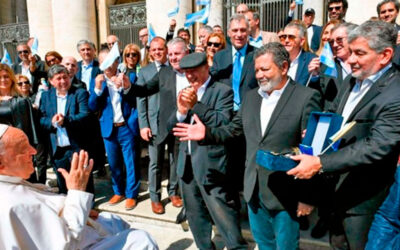 Delegaciones de sindicalistas argentinos fueron recibidas por el Papa Francisco en el Vaticano