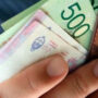 Paritarias: con un pago extra, este grupo de trabajadores empieza a cobrar por encima del millón de pesos