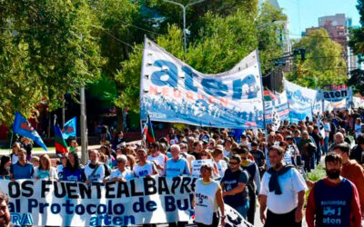 Sindicato docente de Neuquén rechazó el proyecto de ley provincial del presentismo y anunció paro de 48 horas