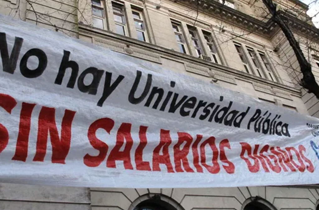 Crisis universitaria: la mitad de los docentes de la UNR está por debajo de la línea de pobreza