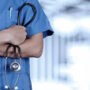 Médicos residentes que dependen del Ministerio de Salud de la Nación anunciaron un paro