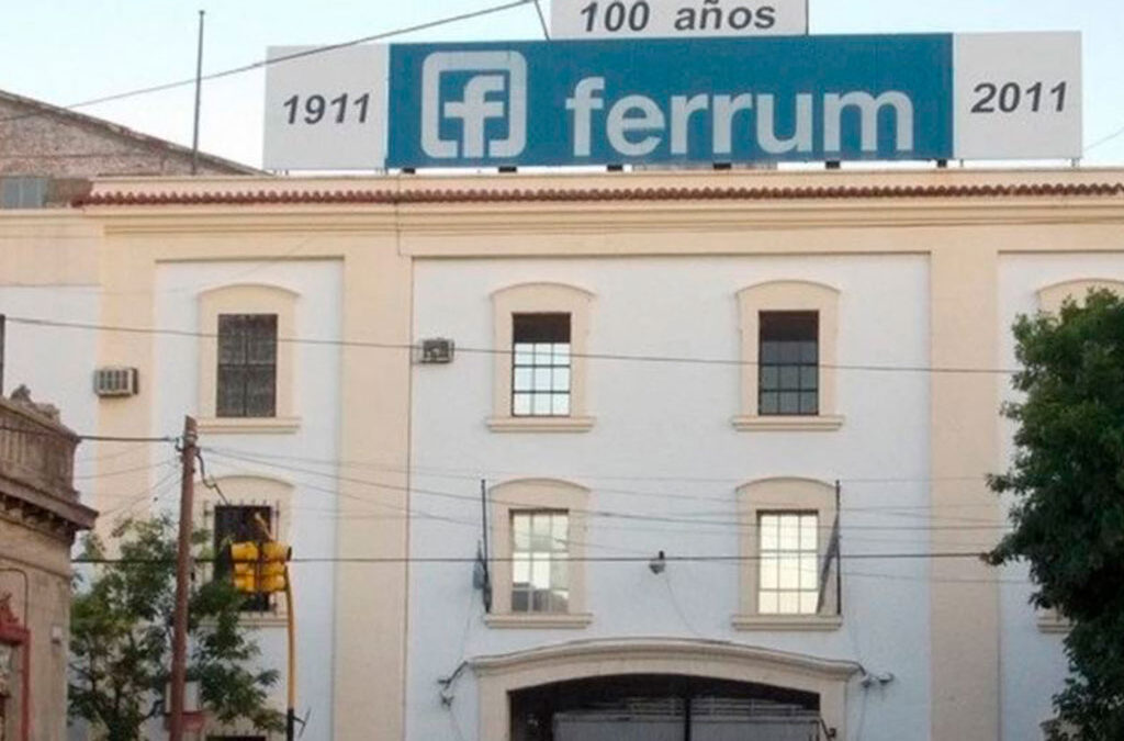 Caída en la construcción: Ferrum paraliza su fábrica de Pilar porque ya no tiene donde almacenar mercadería