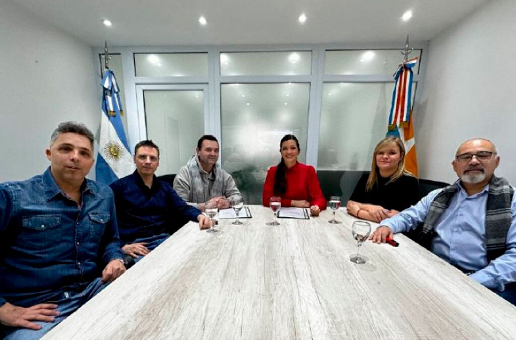 Fortalecen los mecanismos de capacitación de los trabajadores legislativos