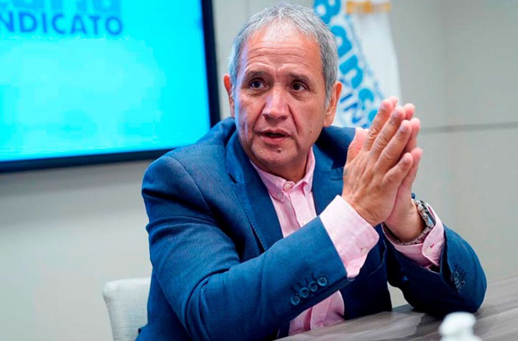 La Bancaria alertó que el Banco Central está sacando del país el oro de las reservas
