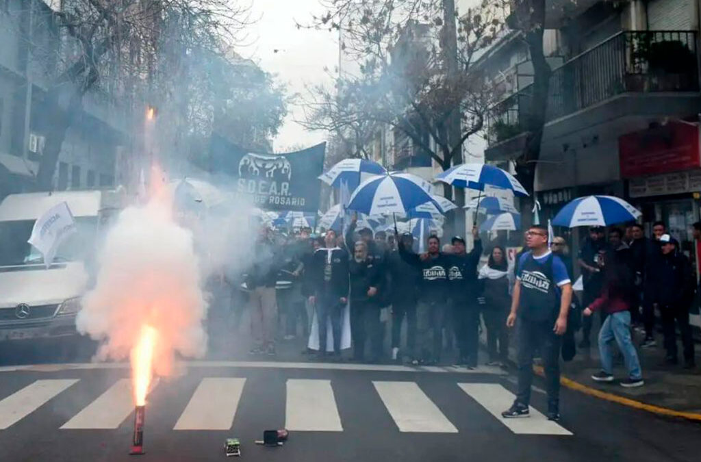 Se Agudiza La Tensión: Los Sindicatos De La Industria Aceitera Convocan Una Huelga Masiva Contra El Impuesto A Las Ganancias