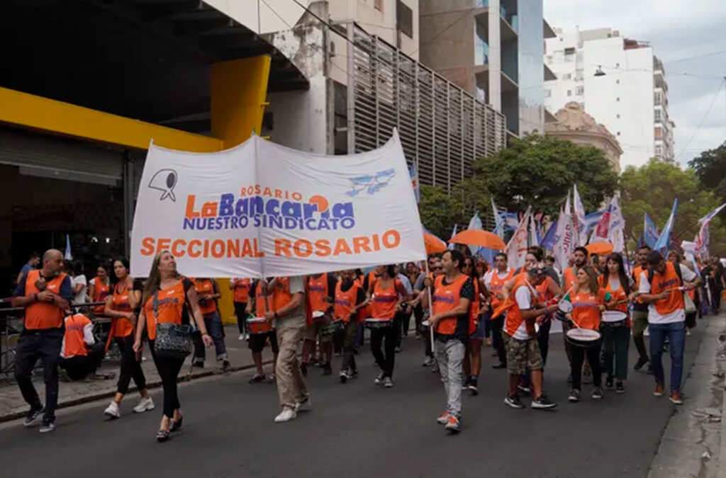 Paritarias: los bancarios acordaron un nuevo aumento salarial