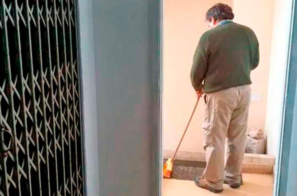 Porteros denuncian que empresas de limpieza y administradores no pagan el plus por sacar la basura