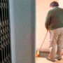 Porteros denuncian que empresas de limpieza y administradores no pagan el plus por sacar la basura