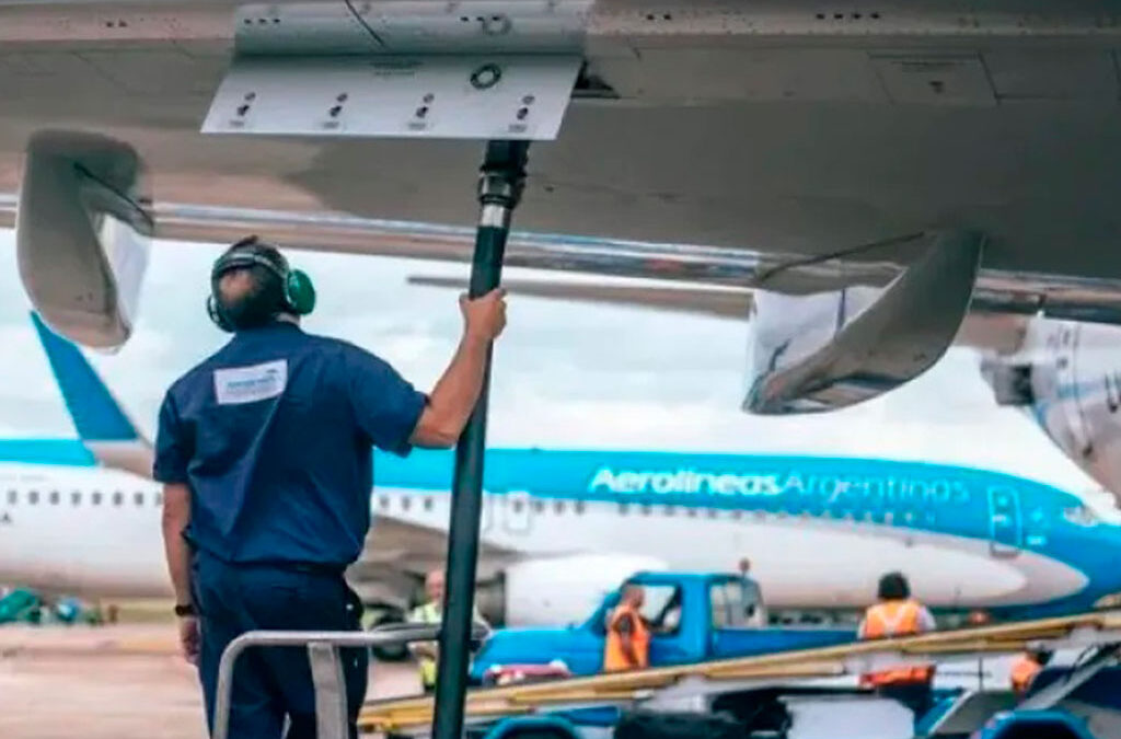 Aerolíneas Argentinas lanza nuevo plan de retiro voluntario que alcanzará a la mitad de su planta laboral
