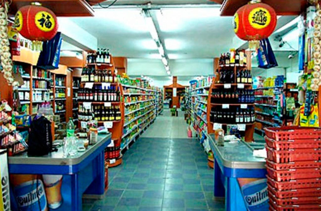 Comercio: La caída del consumo en supermercados y autoservicios se profundizó al 12,5% interanual en junio